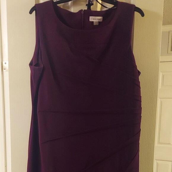 Dress - Picture 1 of 1